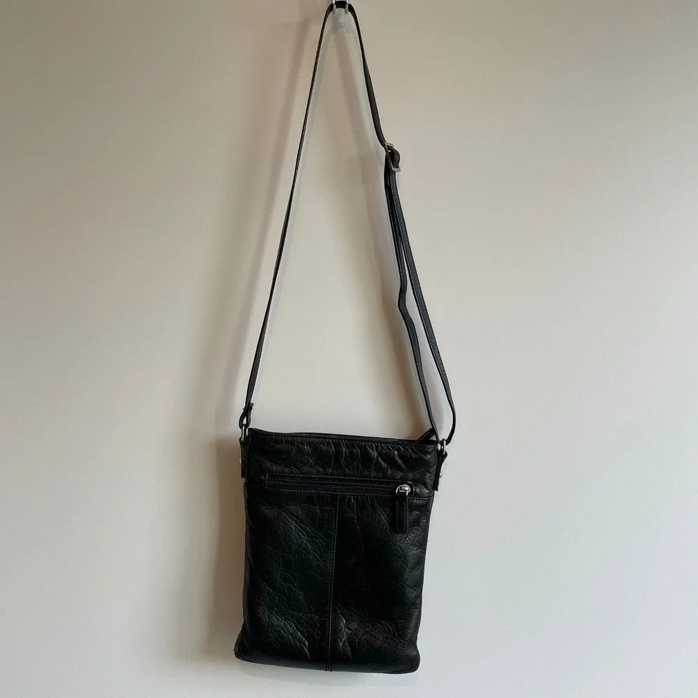 Margot New York Radley Leather Crossbody Bag Black‎ Minimalist Shoulder Purse